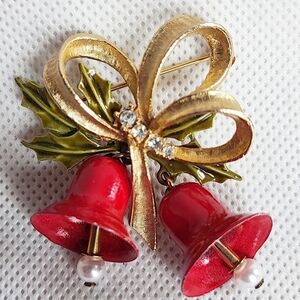 ART Arthur Pepper Red Enamel Vintage Christmas Bells Brooch Gold Tone Pearls